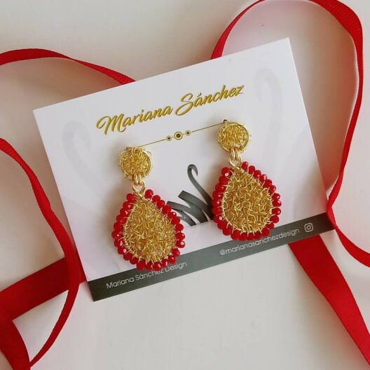 Aretes Gota rellena de alambre y borde de Cristales