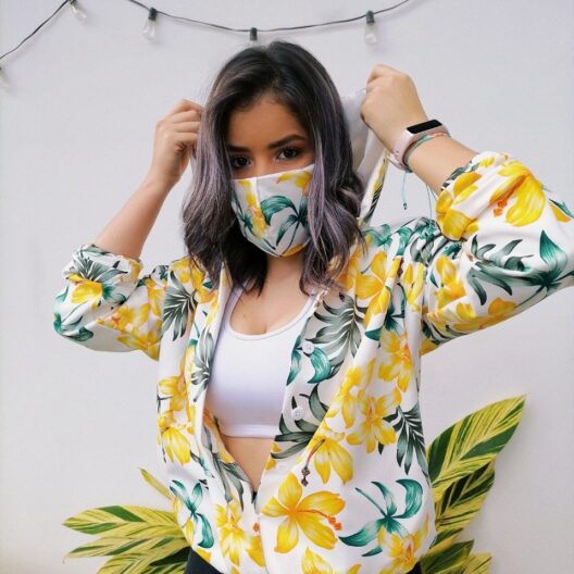 Jacket con Capucha Amarelo