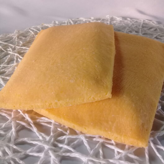 Tortilla Rellena de Queso Mozarella