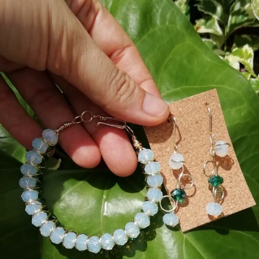 Pulsera y aretes de cristal checo