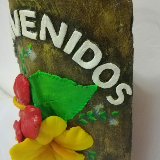 Artesanias y Manualidades Bienvenido en Teja Grande Antigua Bienvenido en Teja Grande Antigua