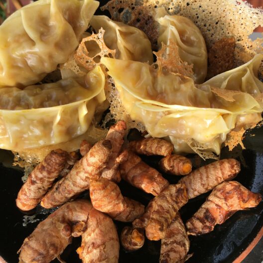 Gyoza de Cúrcuma