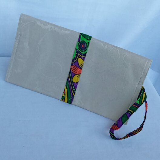 Cartera de mano / Cluth