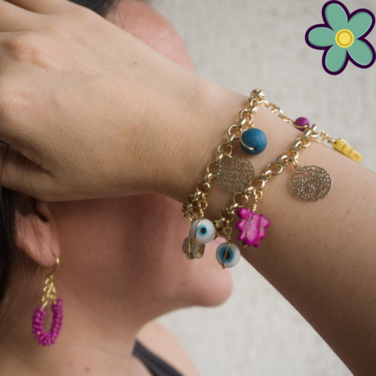 Pulsera con dijes