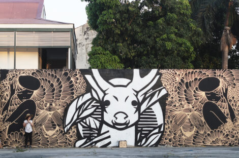 Graffiti simbolizando a un mamífero.