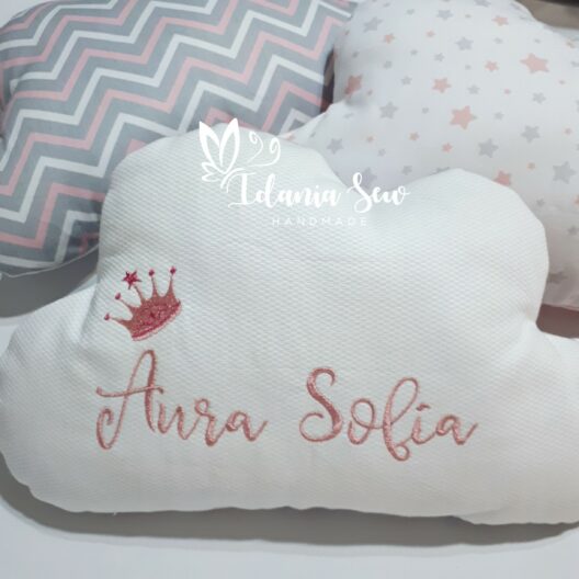 Almohada en forma de nube , personalizada ☁