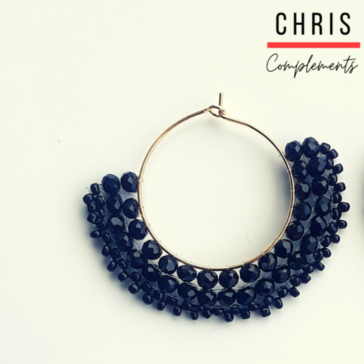 ARETES PANDERETA CON CRISTALES NEGROS