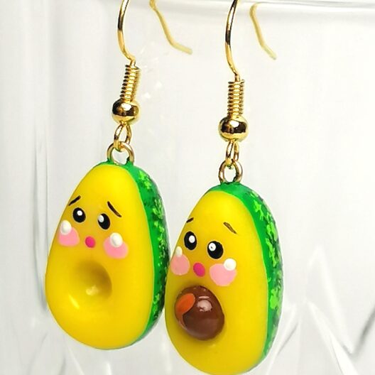 Aretes de Aguacates – Estilo Kawaii – Aretes de Porcelana Fría – Aguacates Moldeados a Mano