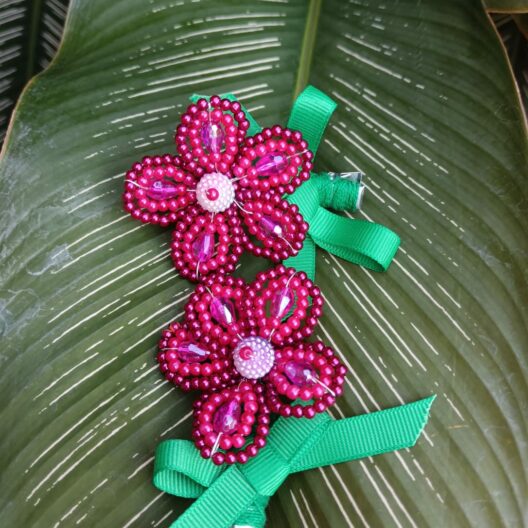 Ganchos con tembleques para niñas